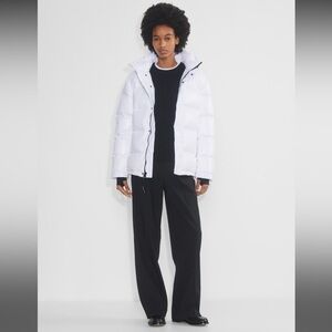 NWT - Aritzia Tna The Super Puff Down Jacket Size M - White